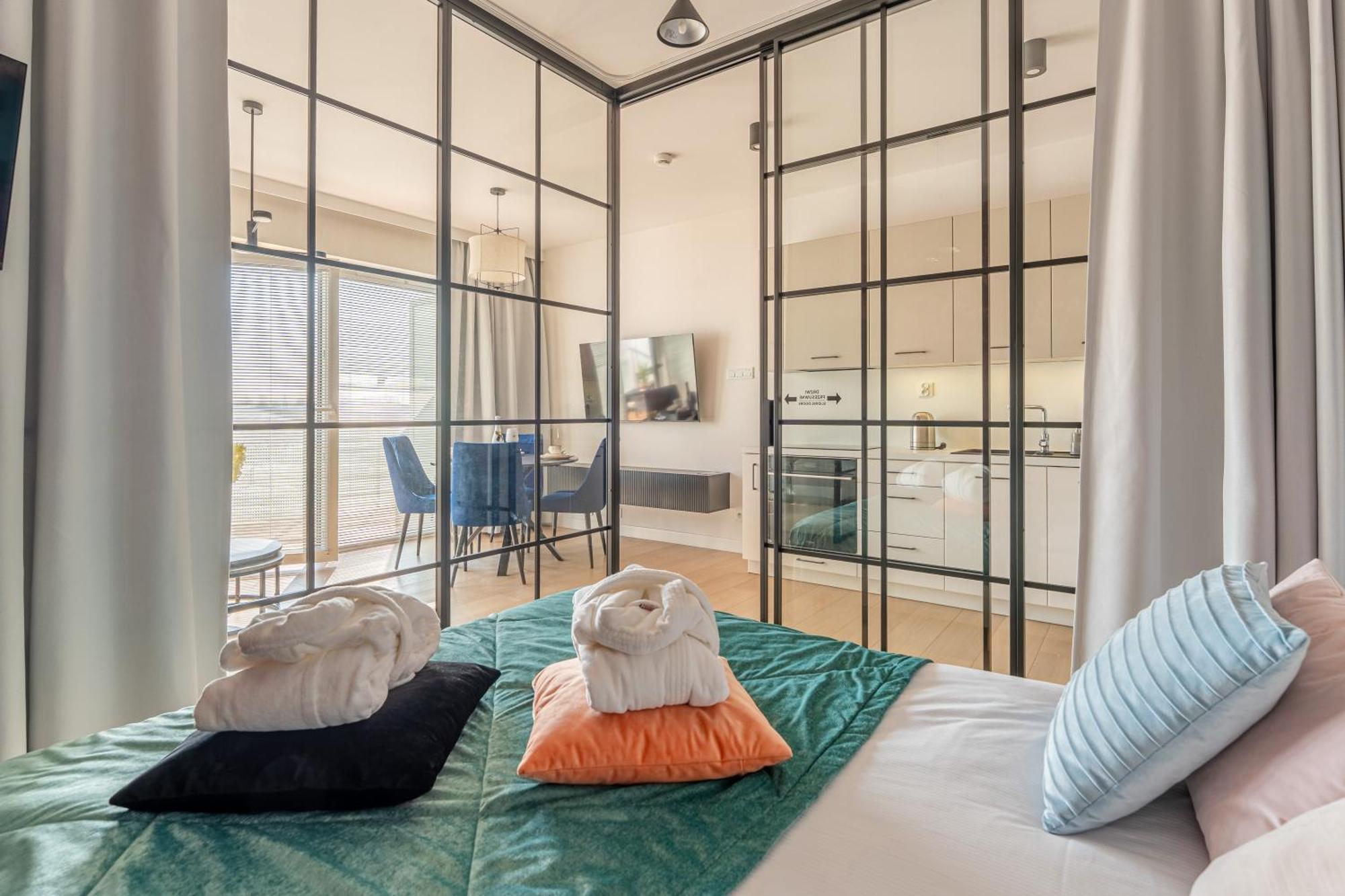 Apartamenty Lighthouse - Polanki Aqua - Blue Kołobrzeg Exteriör bild